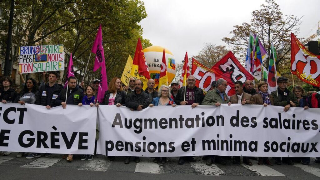 Gelar Aksi Demo Oleh Pekerja Apple di Prancis Setelah Iphone 15 Diluncurkan