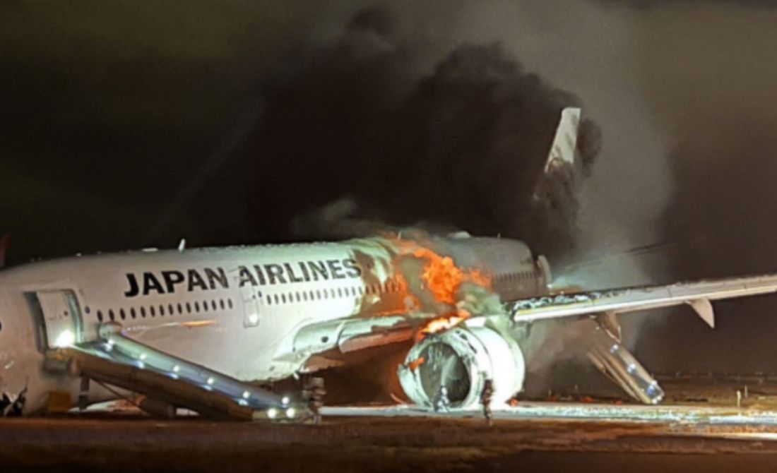 Tabrakan Pesawat di Tokyo, Penumpang Japan Airlines Selamat
